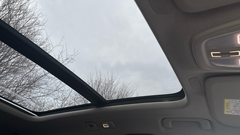 Volvo XC40 2.0 B4P Ultra Dark 5dr Auto Petrol Estate